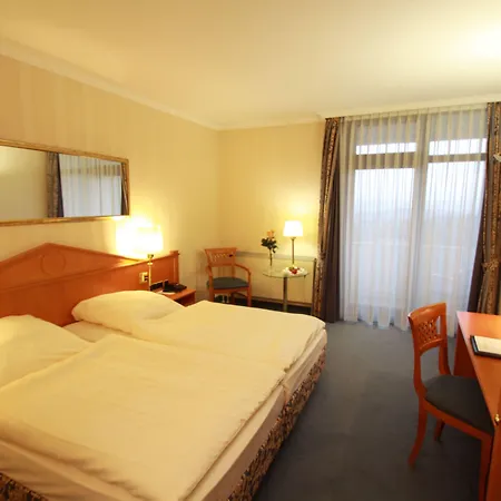 Hotell Schlosshotel Kassel 4*