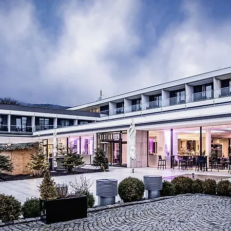 シュロスホテル 4* カッセル