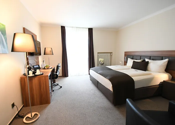 Schlosshotel Kassel 4*