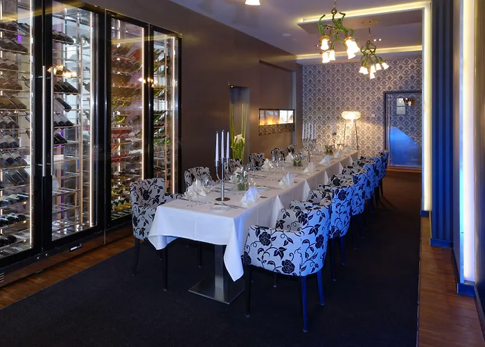 施罗斯卡塞尔酒店 酒店 4*