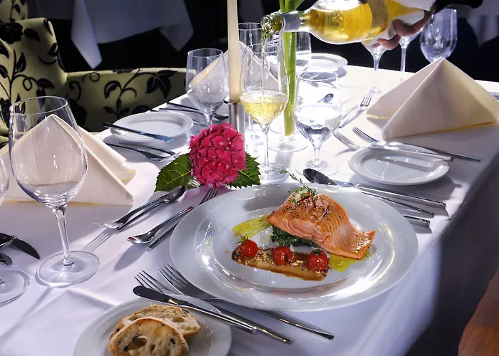 施罗斯卡塞尔酒店