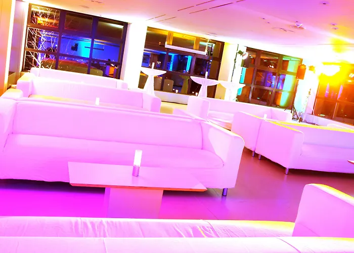 施罗斯卡塞尔酒店 酒店